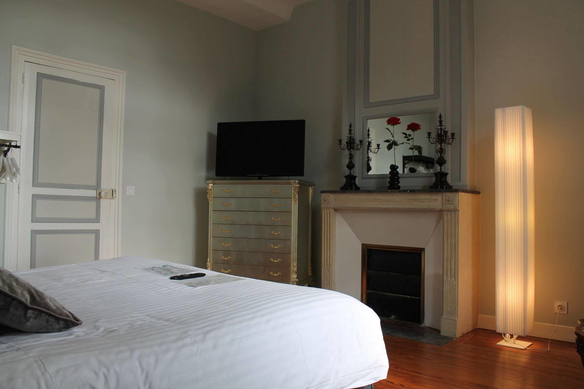 Domaine De Bayeux Hotel Екстериор снимка