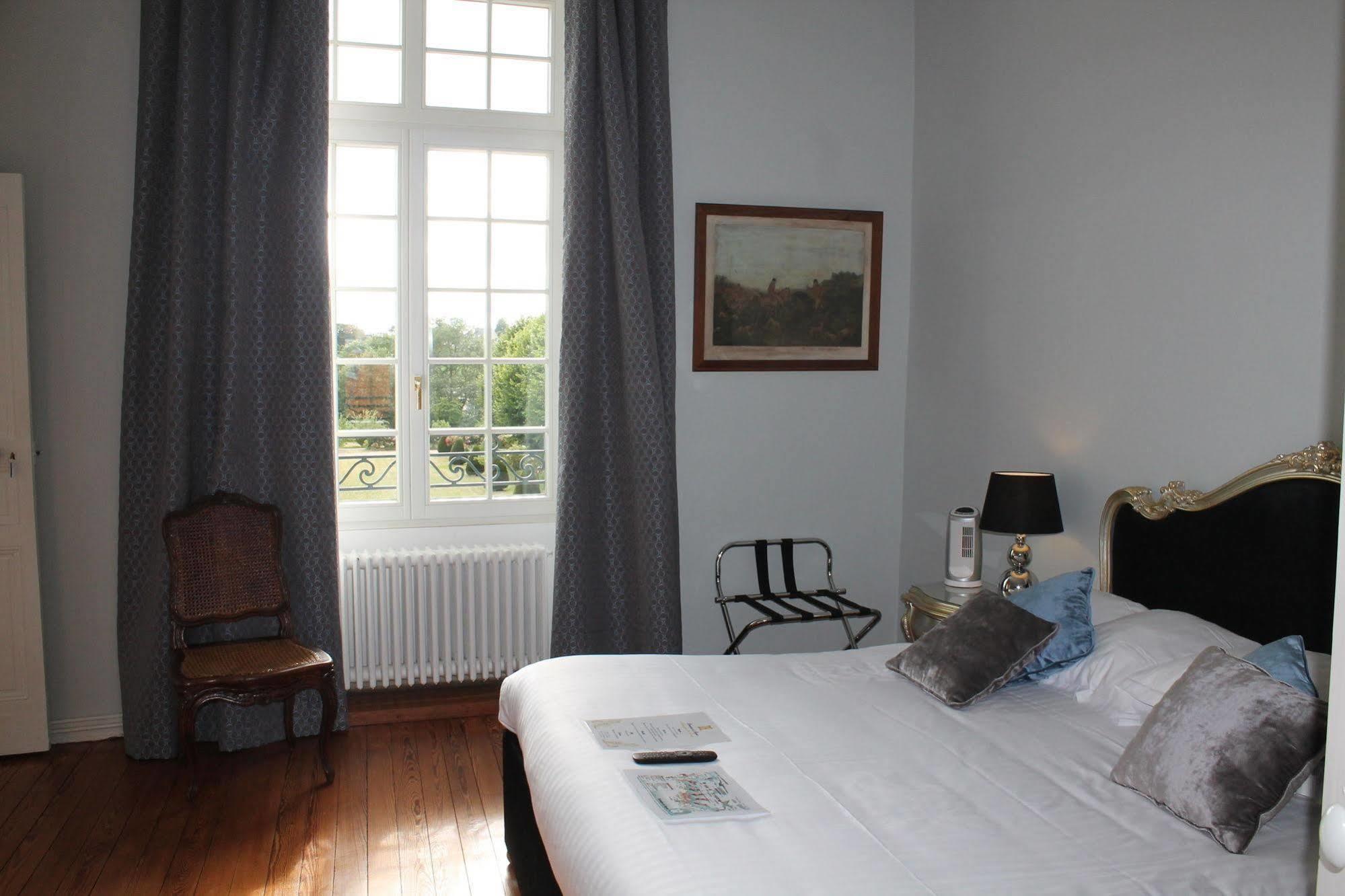Domaine De Bayeux Hotel Екстериор снимка